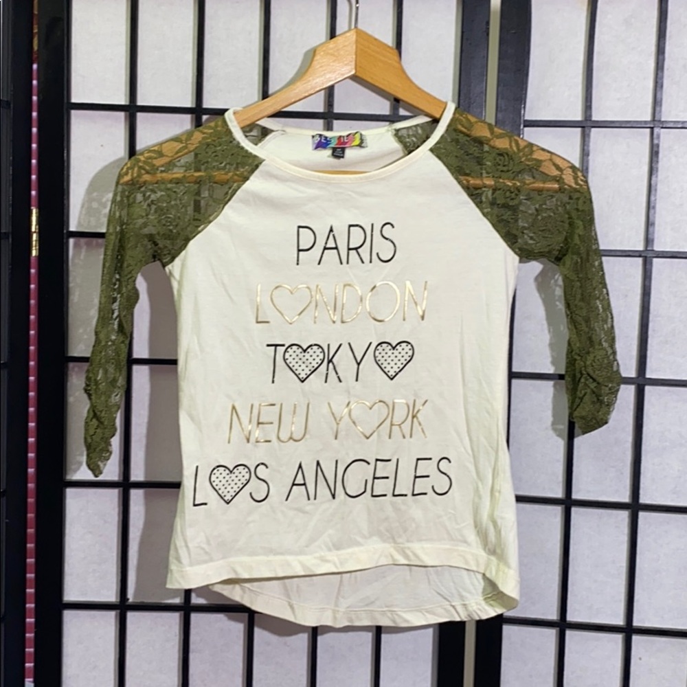 Besties Top Lace Sleeves Size M 7/8